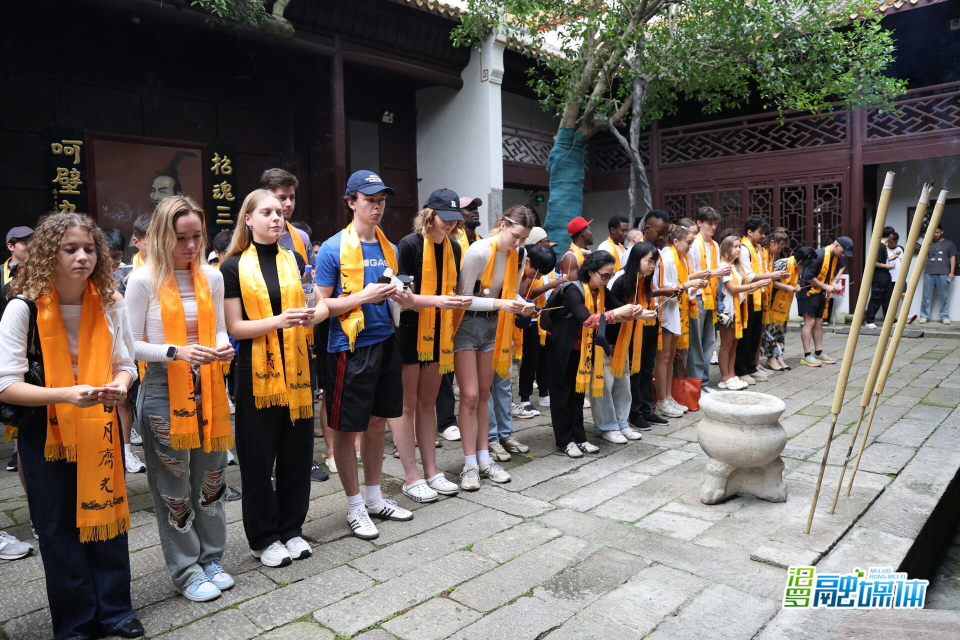 一创, 度感知传统, 江国际龙舟